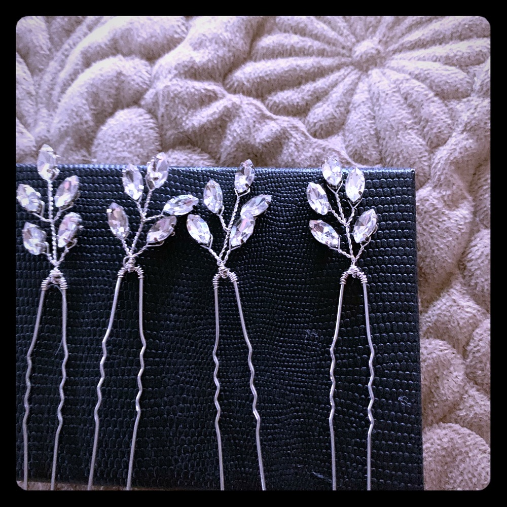 Crystal hair pins